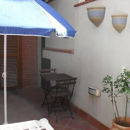 فندق مبيت وإفطار Blu E Il Castello *